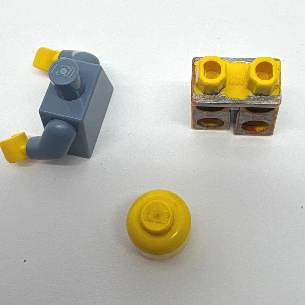 LEGO Minifigure Classic Yellow Smiley Face Sand Blue Torso Yellow Legs Vintage